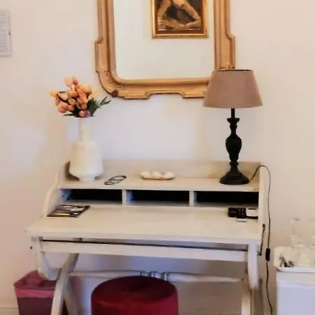 Morosoli Palace Nocleg ze śniadaniem 3*