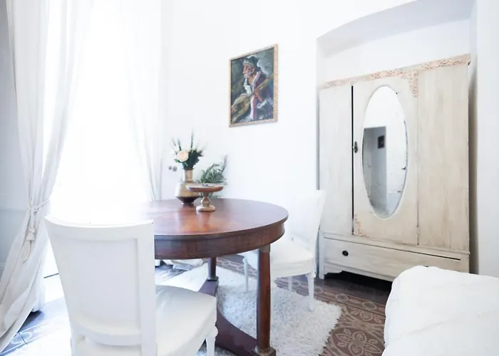 Morosoli Palace B&B
